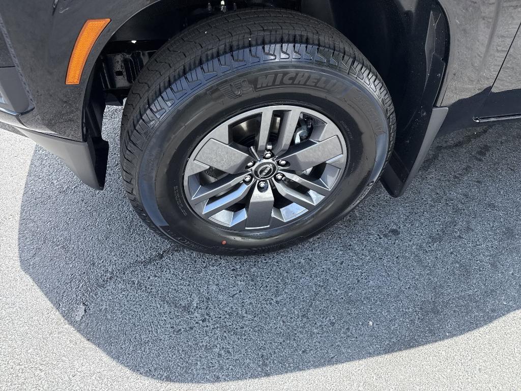 new 2025 Nissan Frontier car, priced at $30,773
