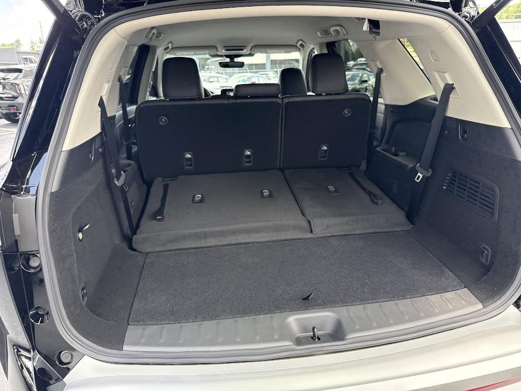 new 2025 Nissan Pathfinder car, priced at $42,617