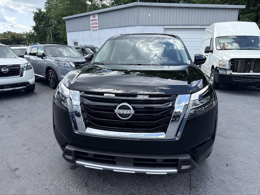 new 2025 Nissan Pathfinder car, priced at $42,617