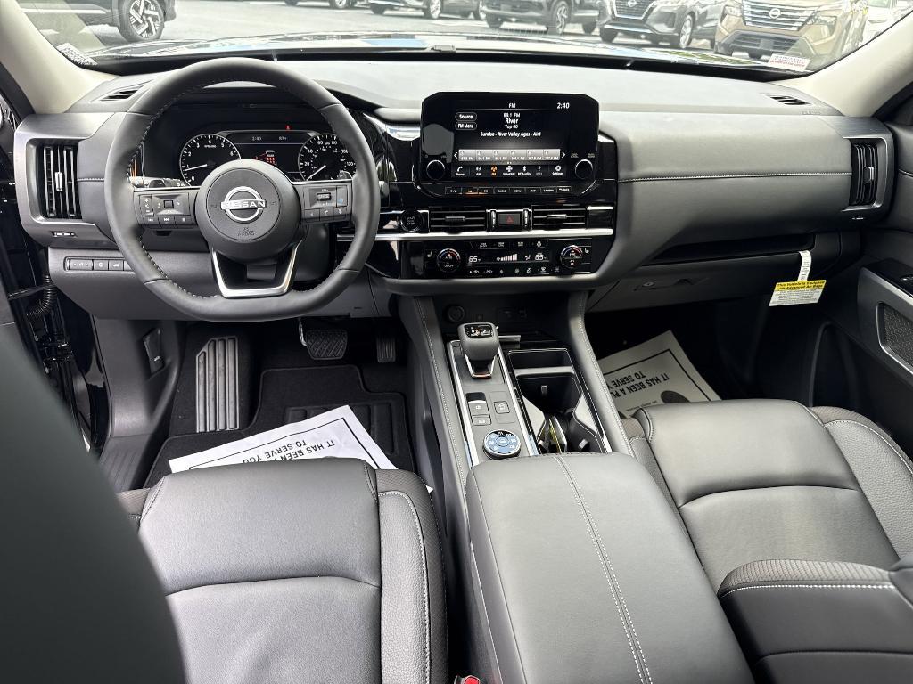 new 2025 Nissan Pathfinder car, priced at $42,617