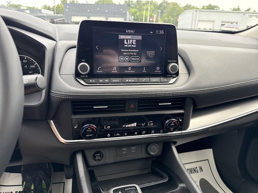 new 2025 Nissan Frontier car, priced at $44,872