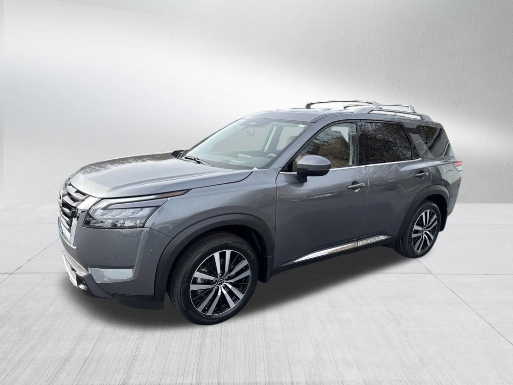 new 2025 Nissan Pathfinder car, priced at $47,777