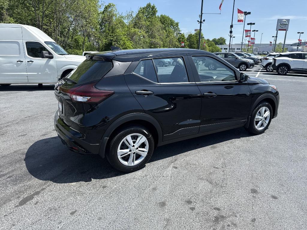 new 2025 Nissan Kicks Play car, priced at $22,858