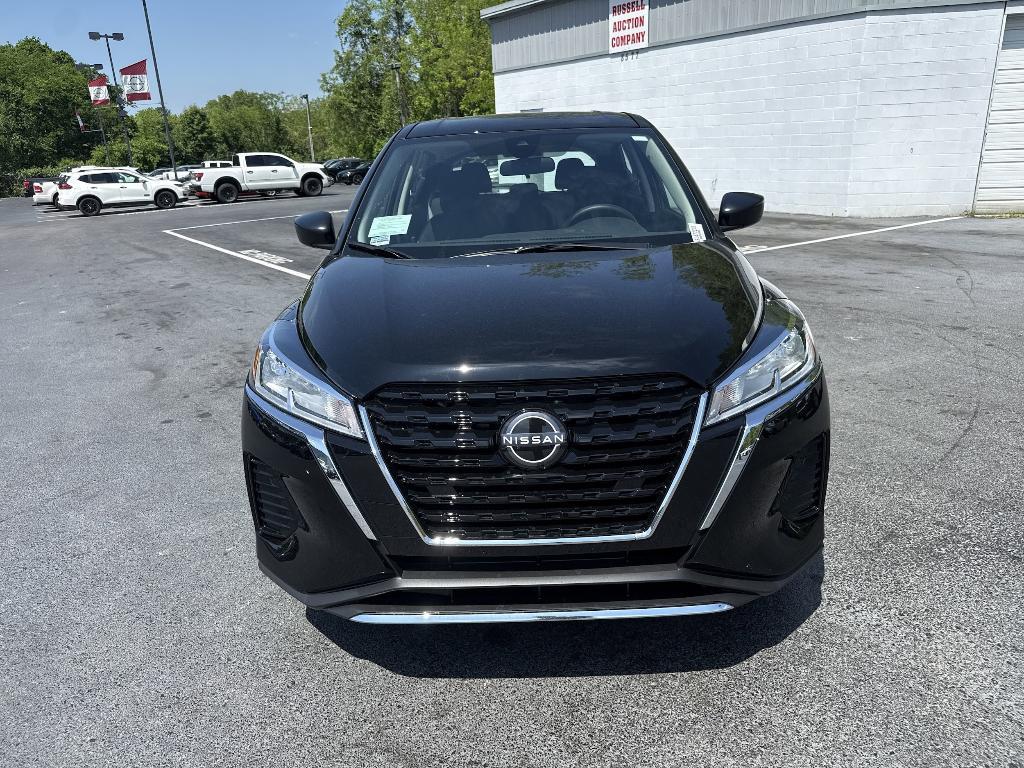new 2025 Nissan Kicks Play car, priced at $22,858