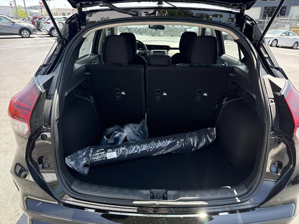new 2025 Nissan Kicks Play car, priced at $22,858