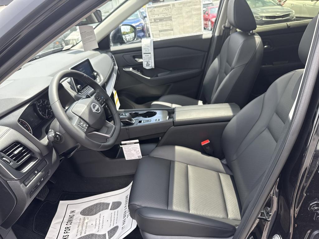 new 2025 Nissan Rogue car, priced at $31,946