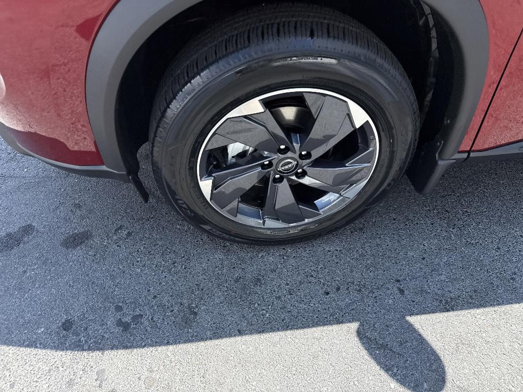 new 2025 Nissan Rogue car, priced at $32,630