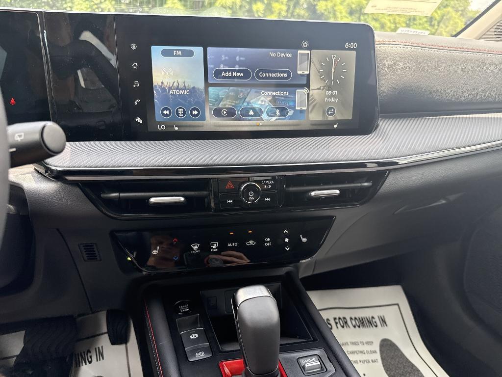 new 2025 Nissan Kicks car, priced at $31,079