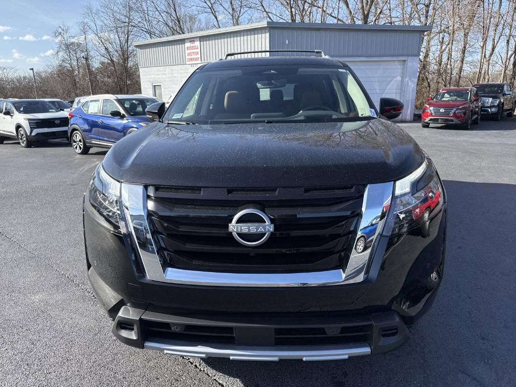 new 2025 Nissan Pathfinder car, priced at $51,211