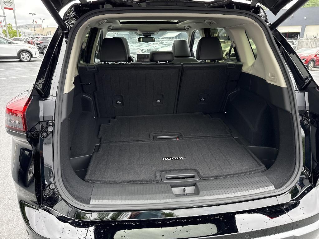 new 2025 Nissan Rogue car, priced at $40,386