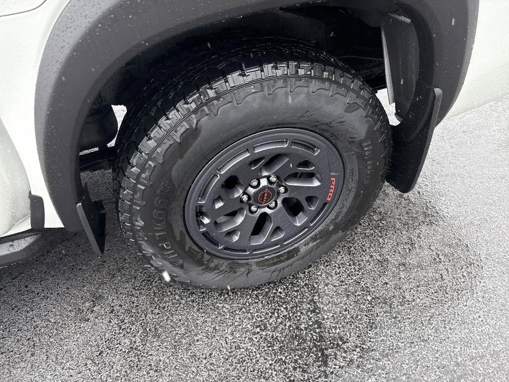 new 2025 Nissan Frontier car, priced at $38,831