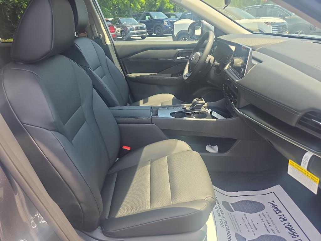 new 2025 Nissan Rogue car, priced at $32,062