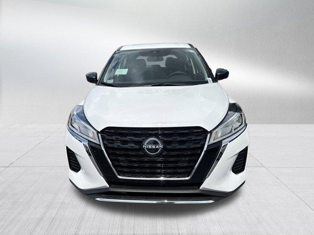 new 2025 Nissan Kicks Play car, priced at $22,935