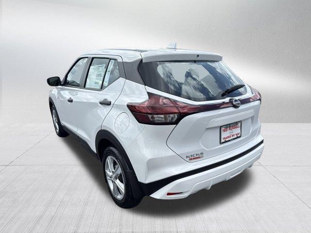 new 2025 Nissan Kicks Play car, priced at $22,935