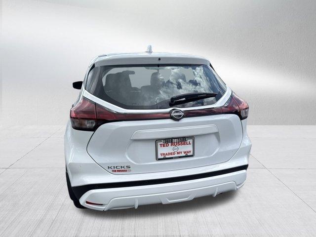 new 2025 Nissan Kicks Play car, priced at $22,935