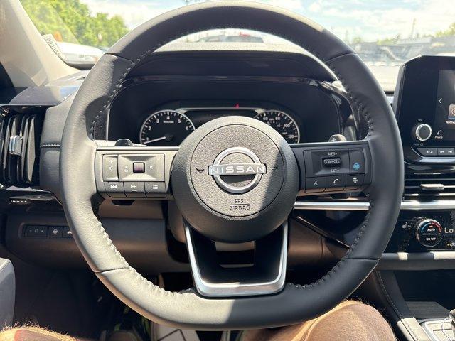 new 2025 Nissan Pathfinder car, priced at $40,779
