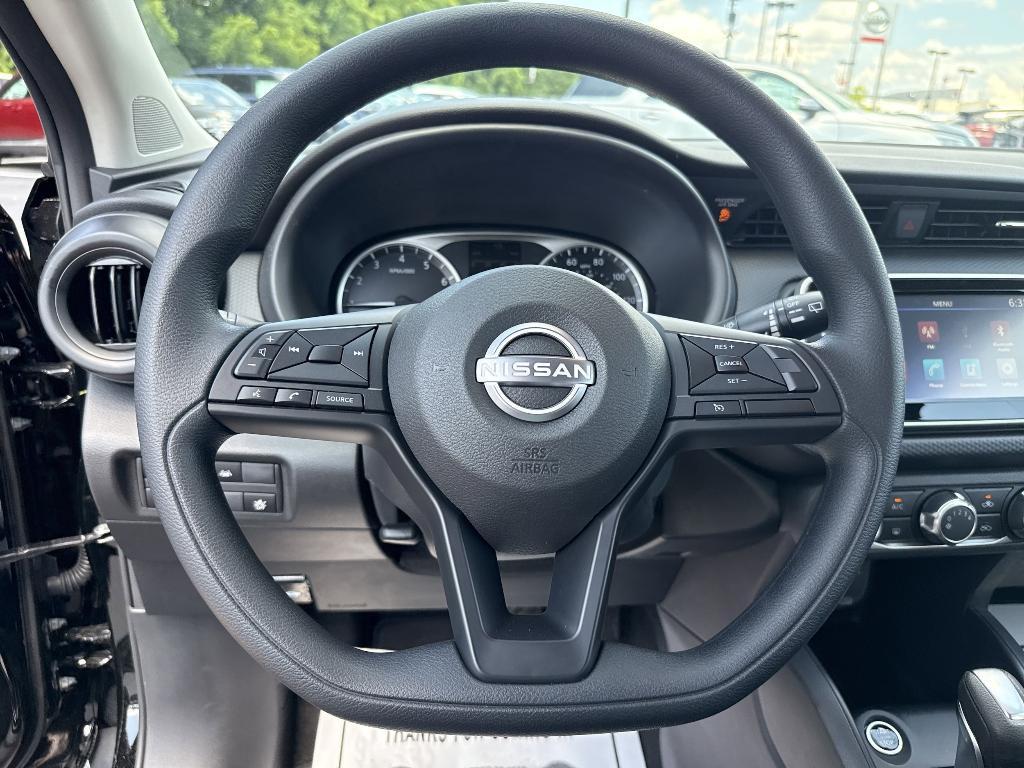 new 2025 Nissan Kicks Play car, priced at $22,858