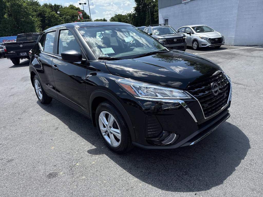new 2025 Nissan Kicks Play car, priced at $22,858