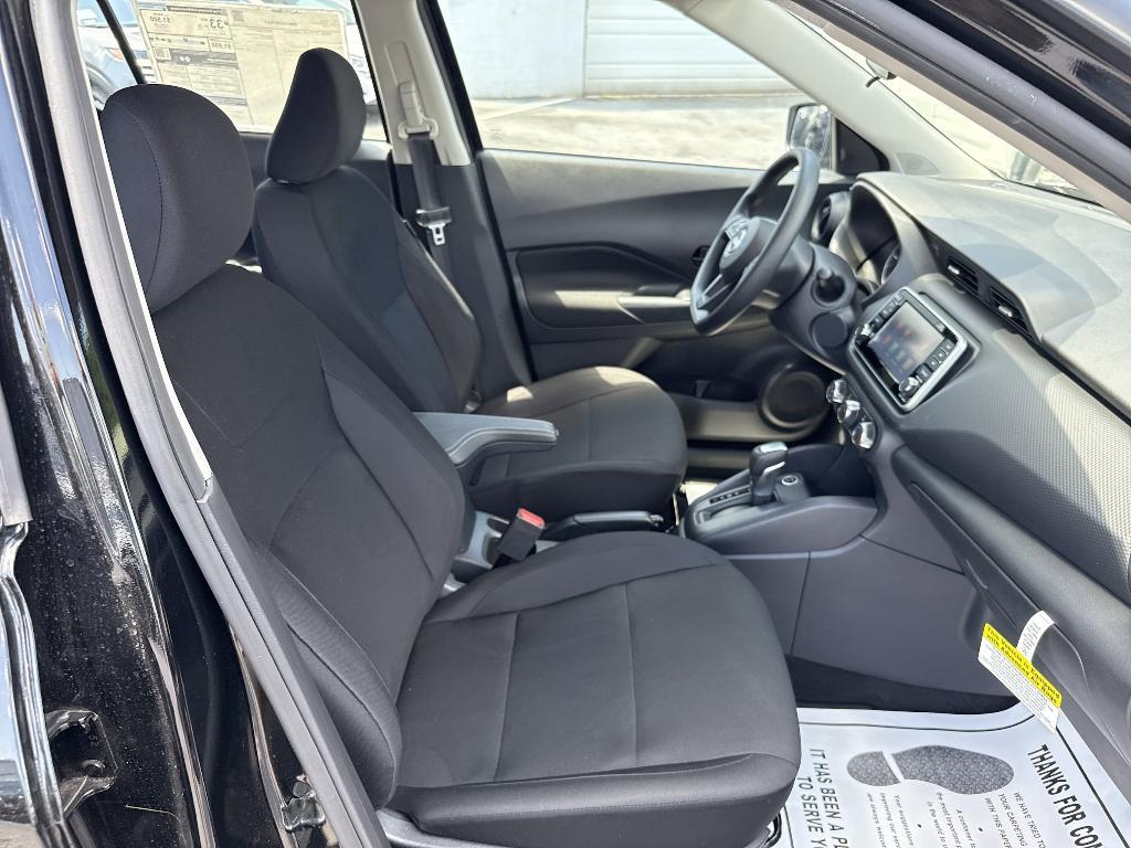 new 2025 Nissan Kicks Play car, priced at $22,858
