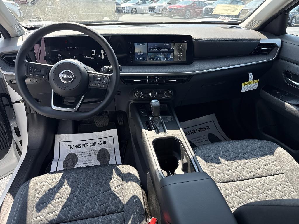 new 2025 Nissan Kicks car, priced at $25,055