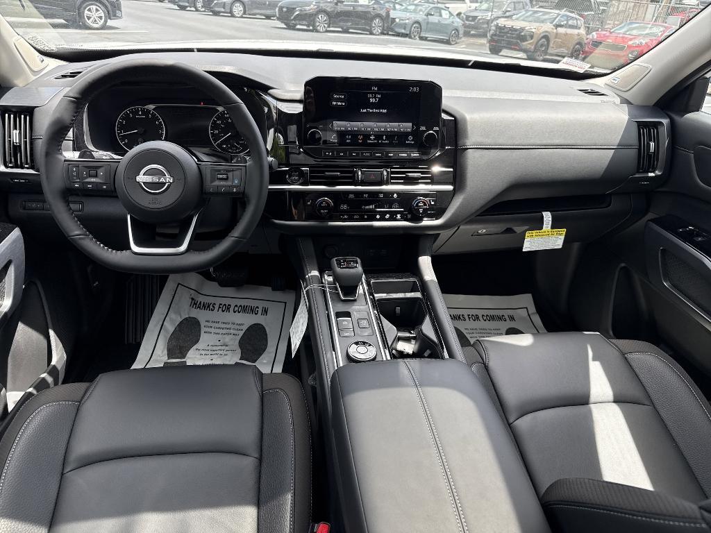 new 2025 Nissan Pathfinder car, priced at $47,365