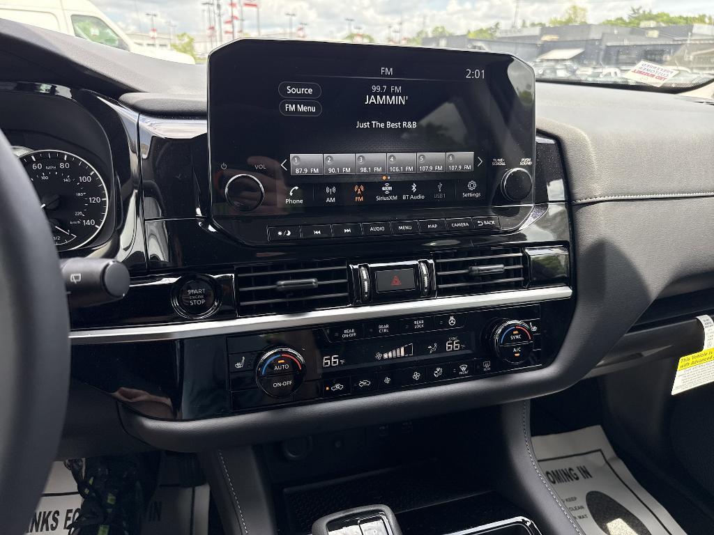 new 2025 Nissan Pathfinder car, priced at $47,365