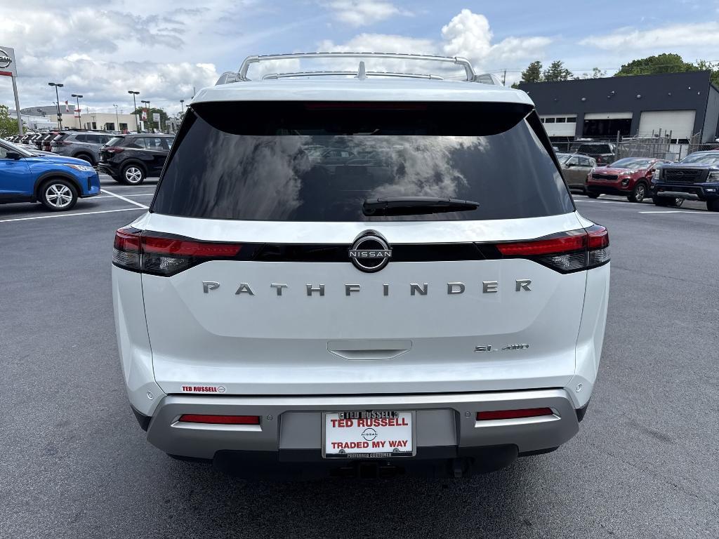 new 2025 Nissan Pathfinder car, priced at $47,365
