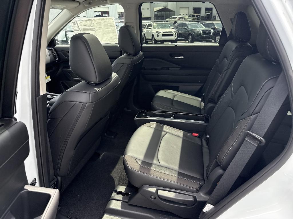 new 2025 Nissan Pathfinder car, priced at $47,365