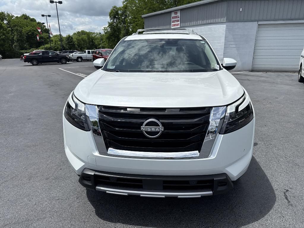 new 2025 Nissan Pathfinder car, priced at $47,365