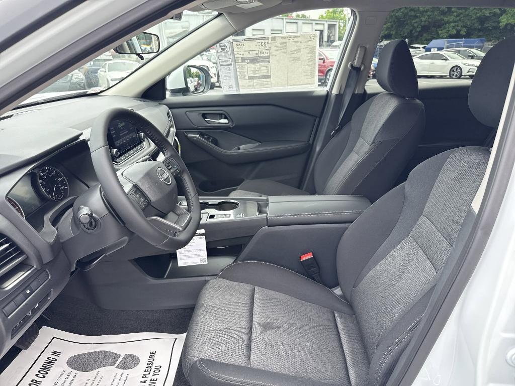 new 2025 Nissan Rogue car, priced at $30,652