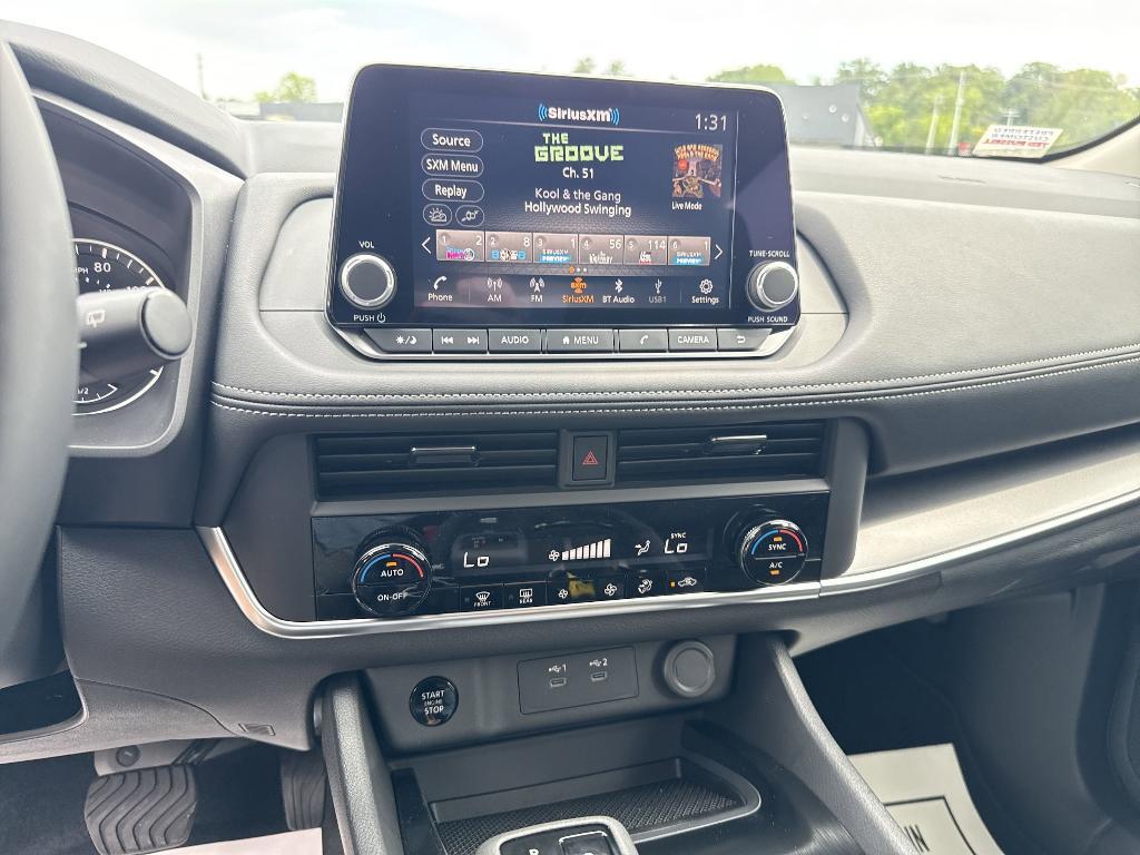 new 2025 Nissan Rogue car, priced at $30,652