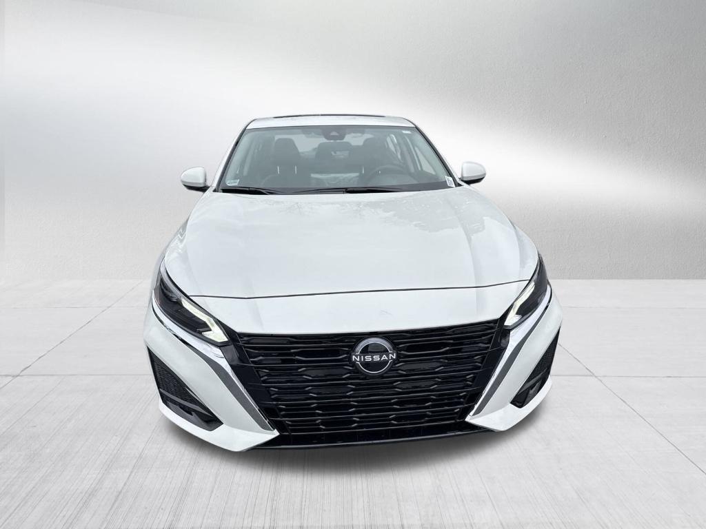 new 2025 Nissan Altima car, priced at $32,680