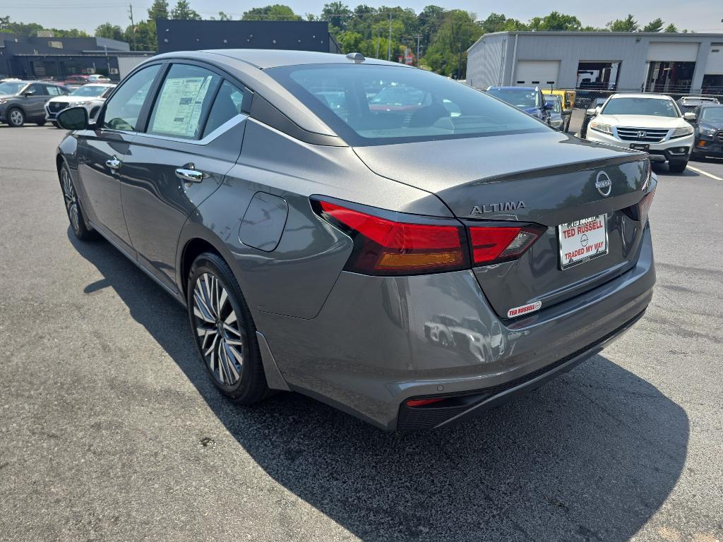 new 2025 Nissan Altima car, priced at $27,511