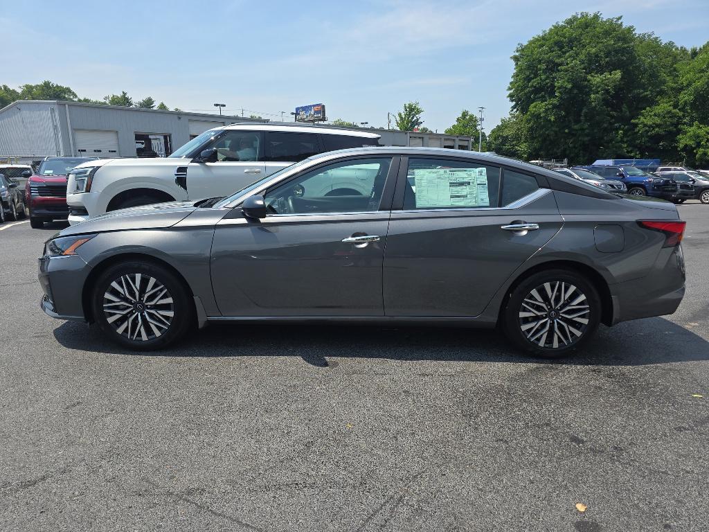 new 2025 Nissan Altima car, priced at $27,511