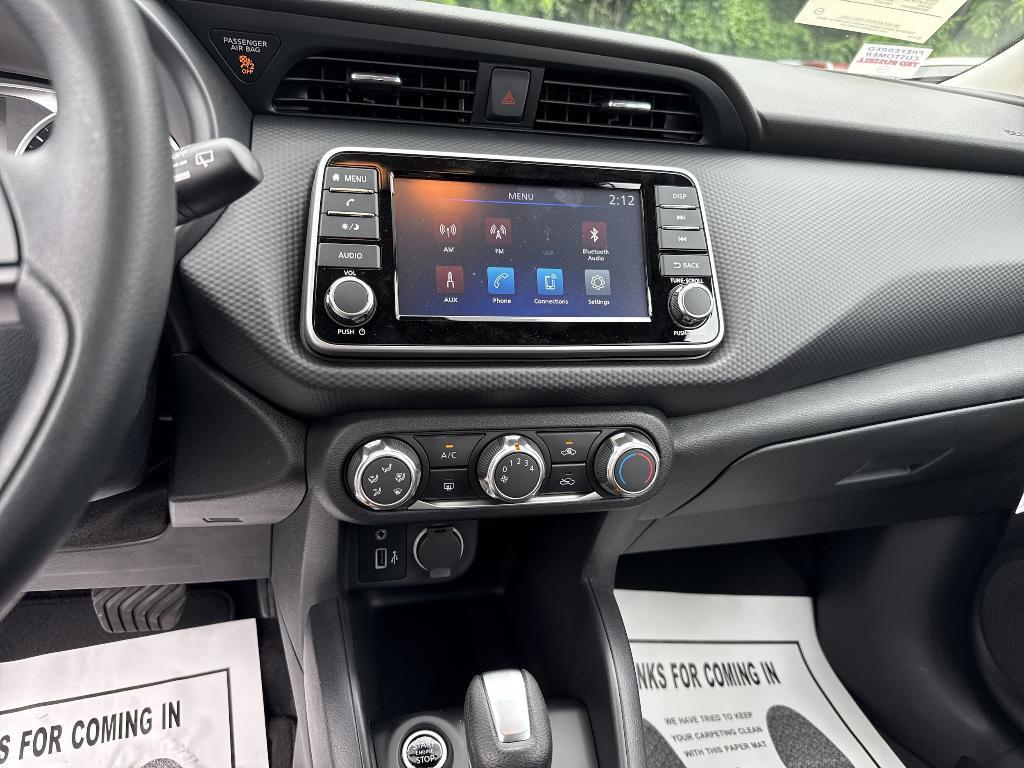 new 2025 Nissan Kicks Play car, priced at $22,935