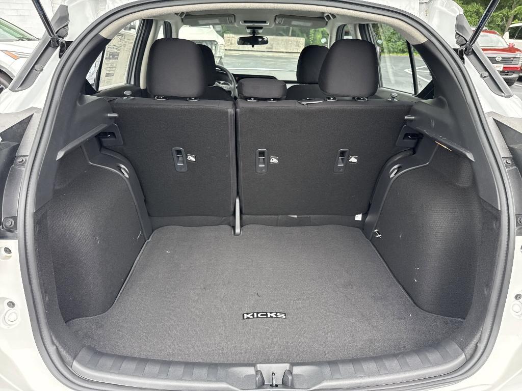 new 2025 Nissan Kicks Play car, priced at $22,935