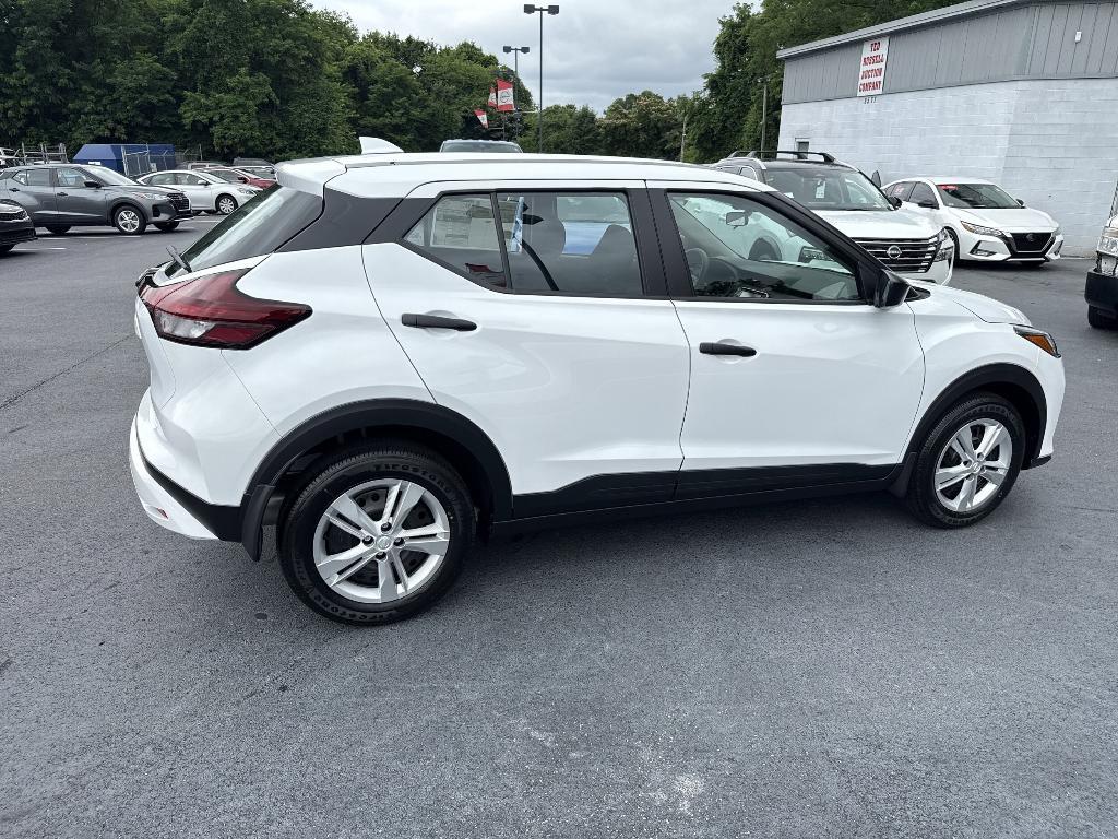 new 2025 Nissan Kicks Play car, priced at $22,935