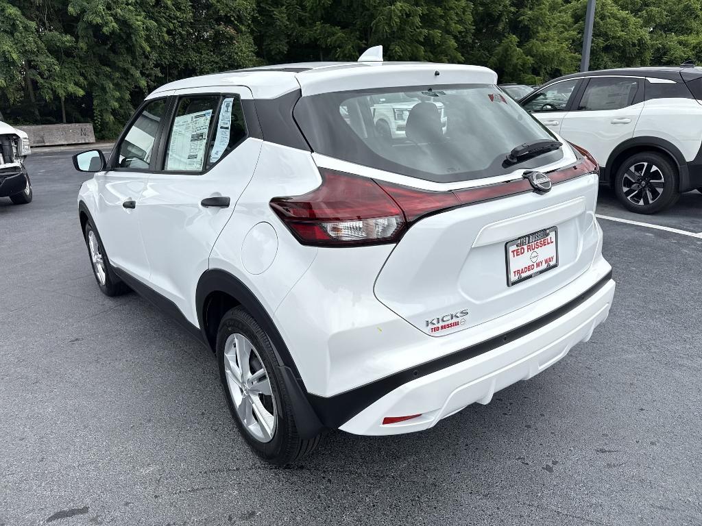 new 2025 Nissan Kicks Play car, priced at $22,935