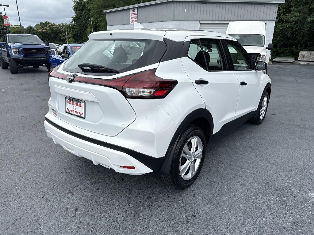 new 2025 Nissan Kicks Play car, priced at $22,935