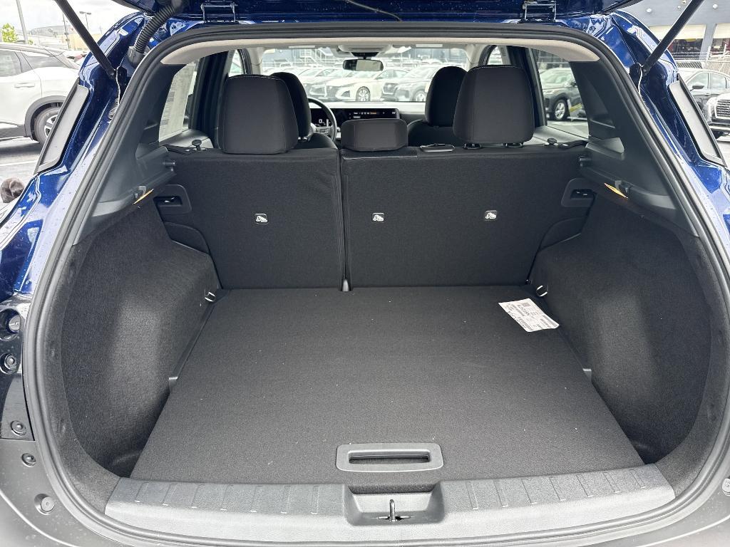 new 2025 Nissan Kicks car, priced at $24,657