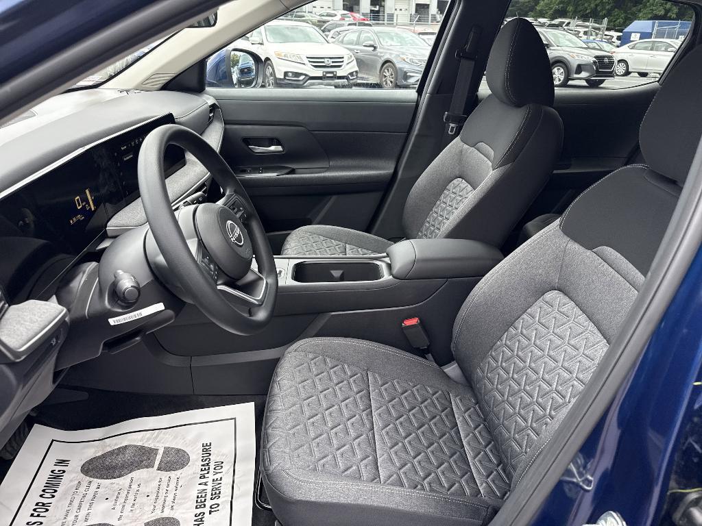 new 2025 Nissan Kicks car, priced at $24,657