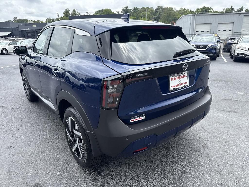 new 2025 Nissan Kicks car, priced at $24,657
