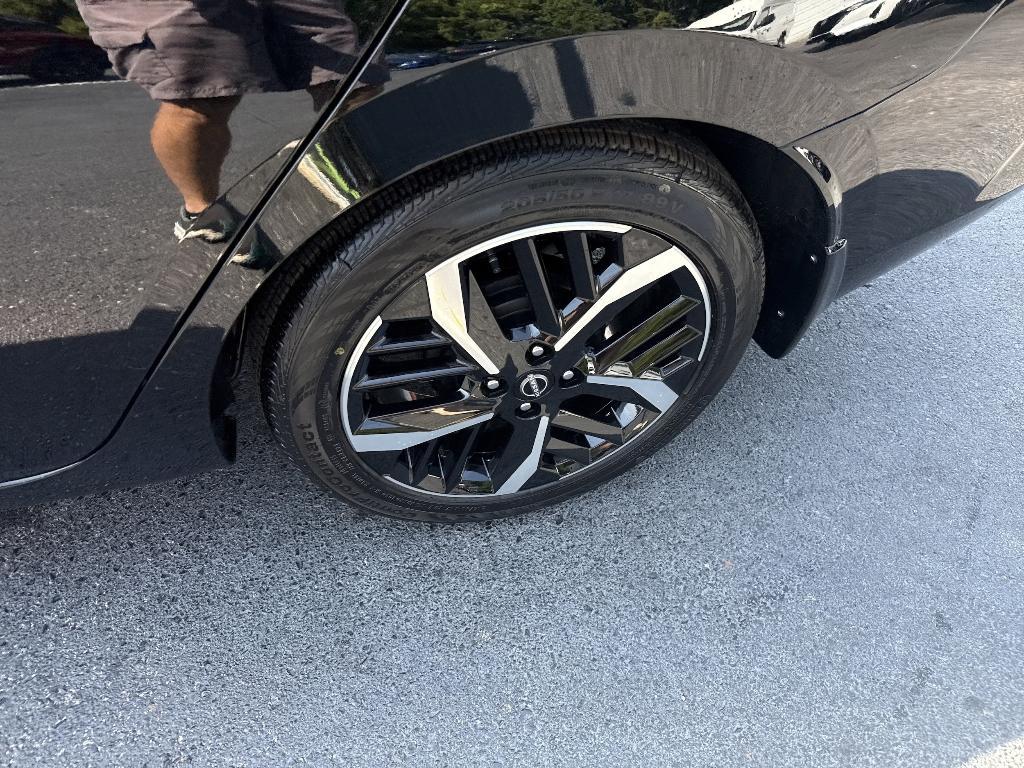 new 2025 Nissan Versa car, priced at $21,270