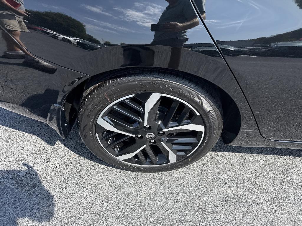 new 2025 Nissan Versa car, priced at $21,270