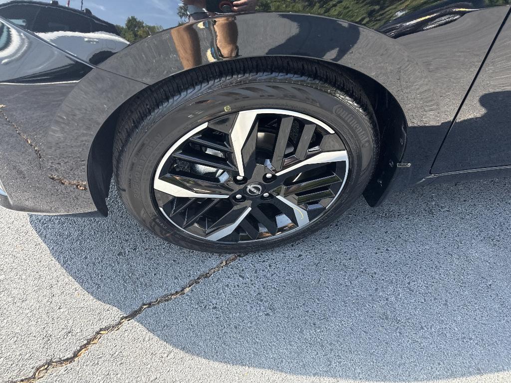 new 2025 Nissan Versa car, priced at $21,270