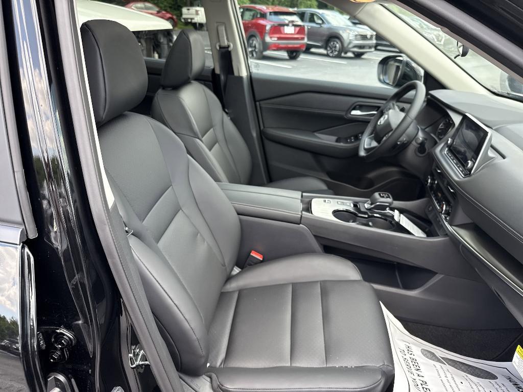 new 2025 Nissan Rogue car, priced at $32,024