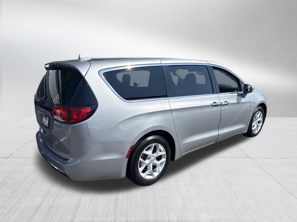used 2018 Chrysler Pacifica car, priced at $16,988