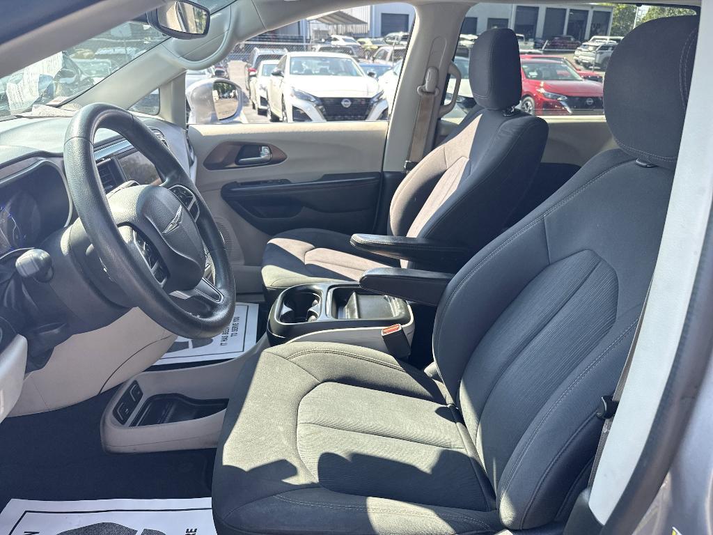 used 2018 Chrysler Pacifica car, priced at $16,988