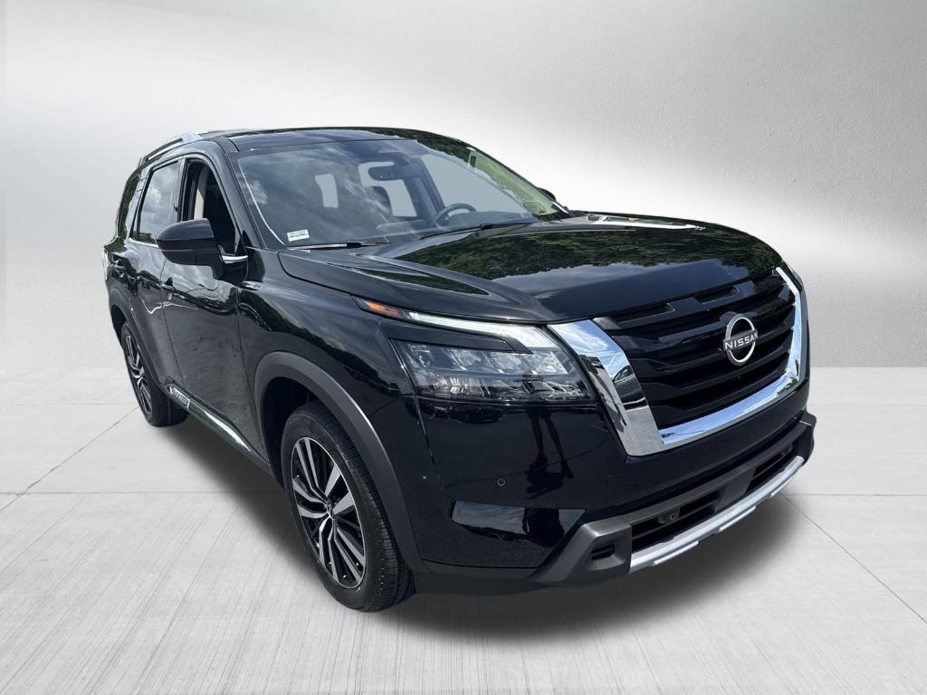 new 2025 Nissan Pathfinder car, priced at $48,920
