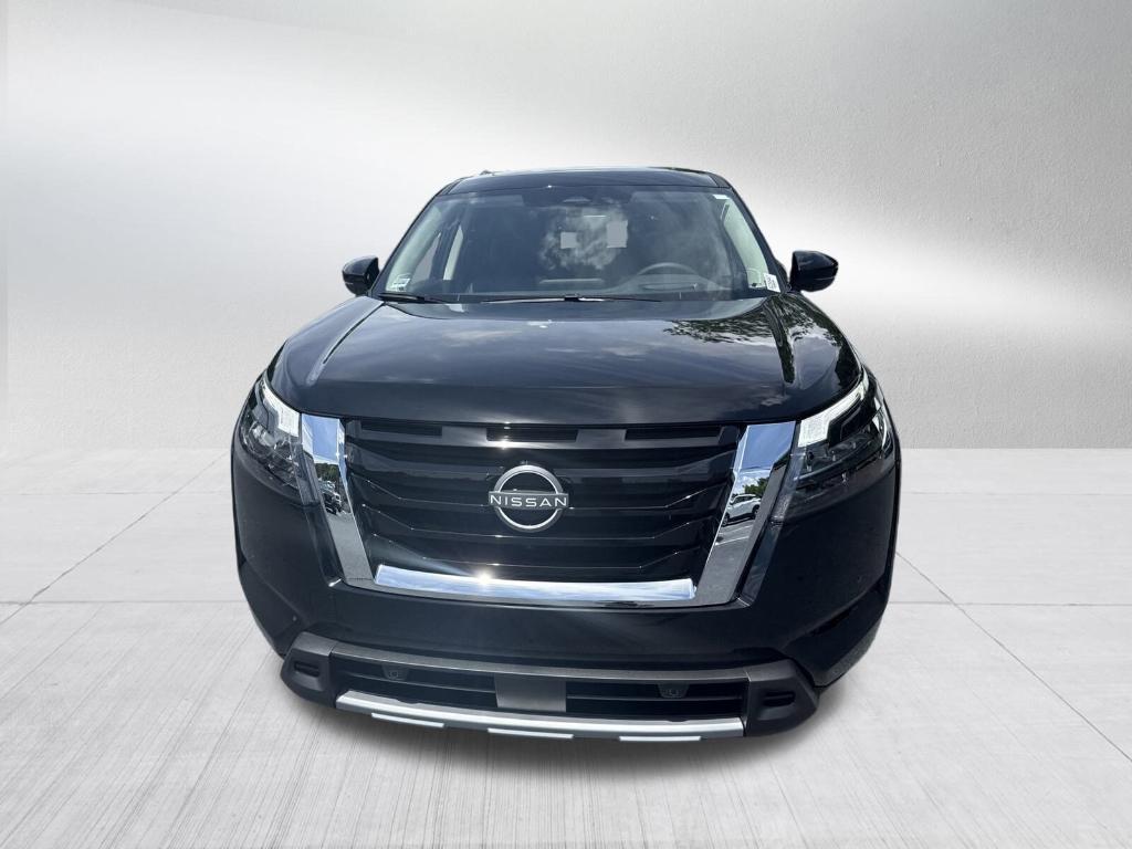 new 2025 Nissan Pathfinder car, priced at $48,920